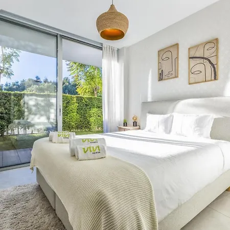 Apartment Vivi Homes - Alessio Pool, Sauna, Spa, Gym &