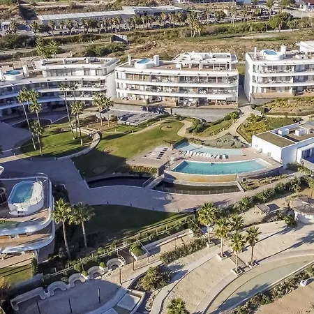 Apartment Vivi Homes - Alessio Pool, Sauna, Spa, Gym &