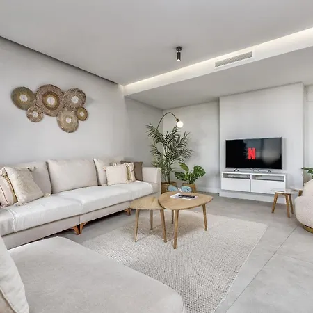 Apartment Vivi Homes - Alessio Pool, Sauna, Spa, Gym & Estepona