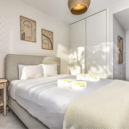 Vivi Homes - Alessio Pool, Sauna, Spa, Gym & Apartment Estepona