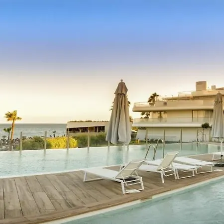 Vivi Homes - Alessio Pool, Sauna, Spa, Gym & * 에스테포나